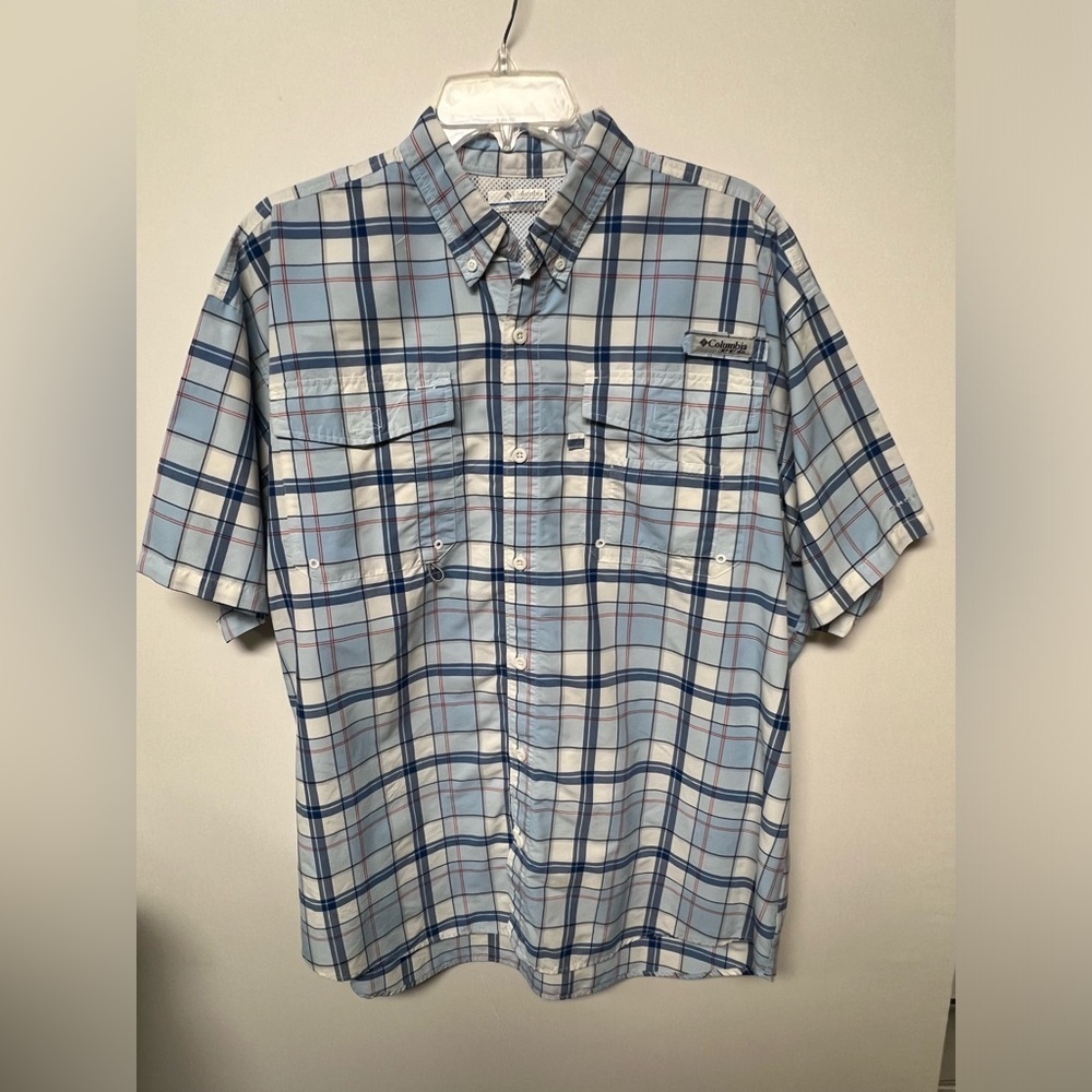 COLUMBIA PFG SPORTS SHIRT. BLUES AND RED.  SIZE LARGE